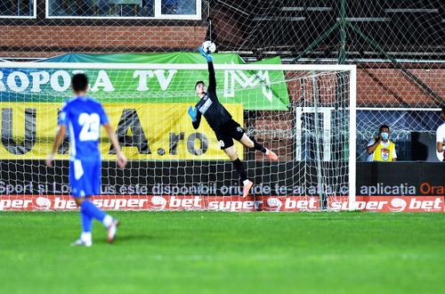 FCSB - DINAMO. Andrei Vlad s-a refăcut după ce a avut coronavirus și are șanse mari să reintre titular