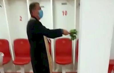 Dinamo a adus preotul la stadion înaintea primului antrenament al lui Rednic