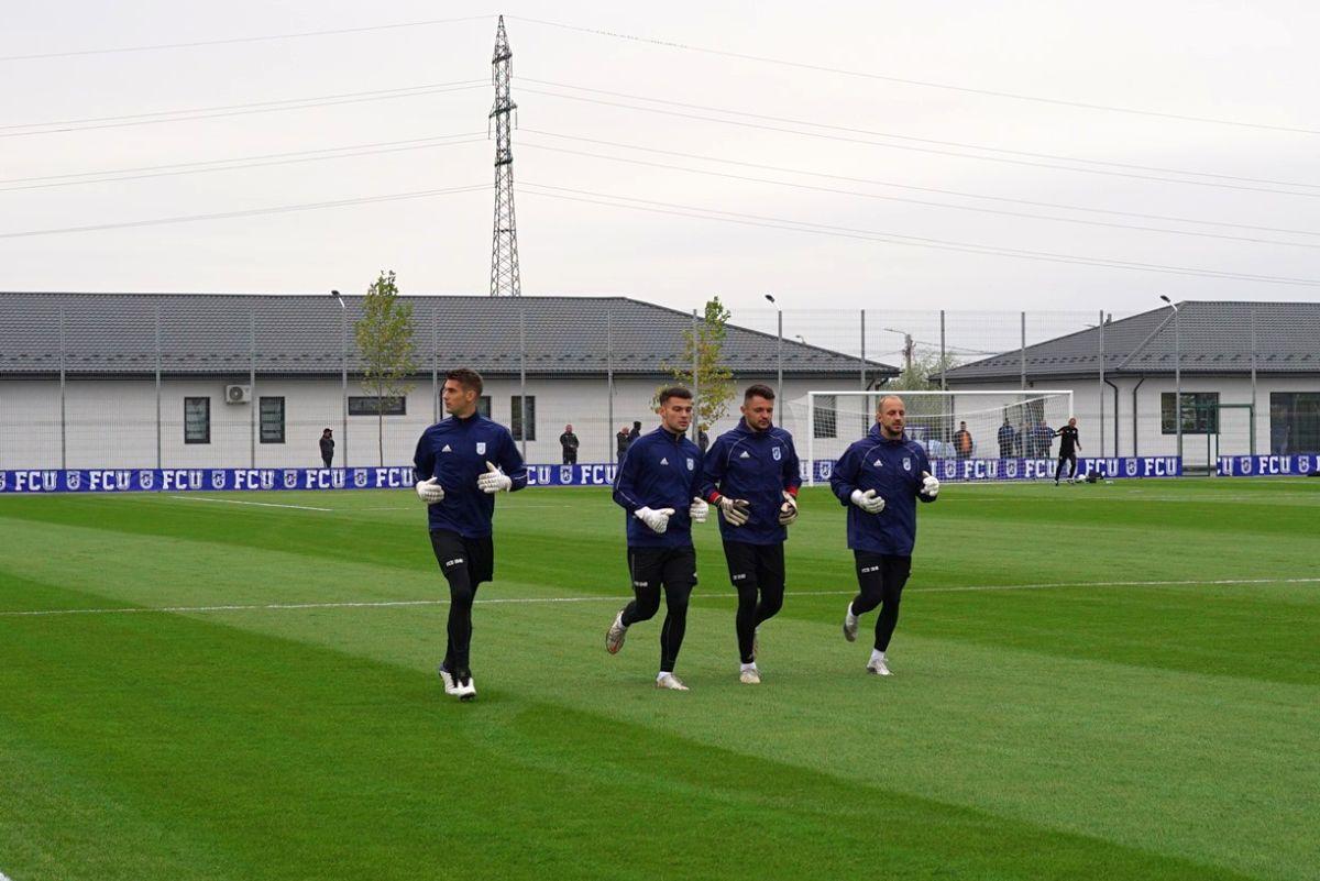 FCU Craiova și-a inaugurat baza de 12 milioane de euro! Imagini de la primul antrenament al oltenilor în noua casă