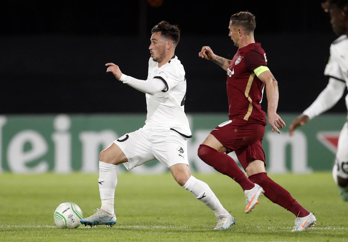 CFR e ultima în grupa de Conference, după două etape! Dan Petrescu a luat gol din fază fixă
