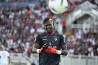 Șah la PSG! Mory Diaw a făcut un meci nemaipomenit în poarta lui Clermont și i-a anihilat pe Mbappe & Co.