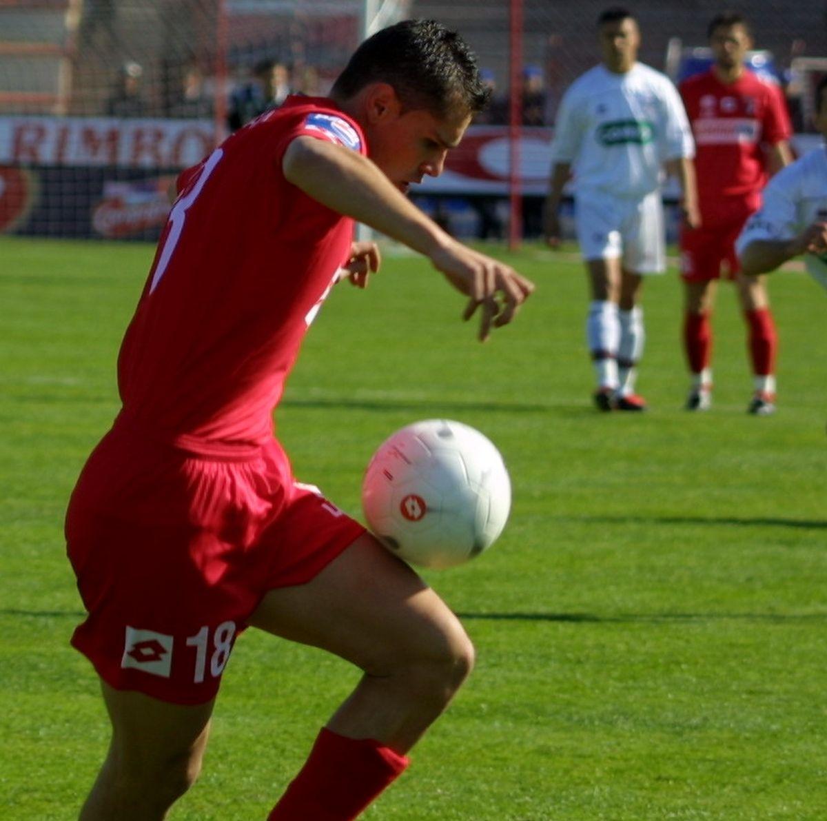 Viața de noapte a unui dublu campion cu Dinamo: „Știți ce făceam când a căzut Dănciulescu în Dâmbovița?” + „Femeia dezbrăcată de pe tricou...”
