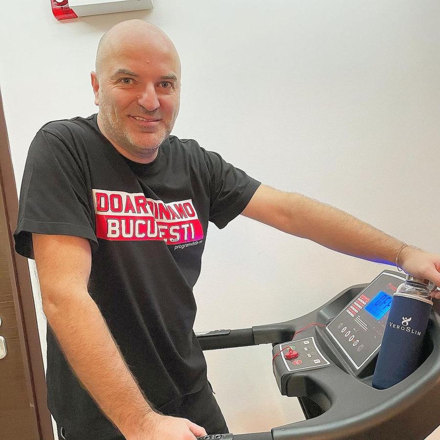 Dan Capatos / Foto: Instagram S-au inflamat spiritele! Dănciulescu, postare anti-Nicolescu și Voicu + o avalanșă de reacții: „Ciocu' mic” vs. „Ăștia doi sunt varianta românească a lui Cortacero”