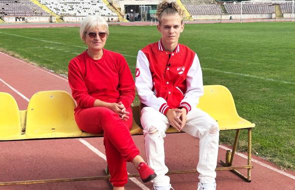 Zeci de mii de kilometri, tot atâtea sacrificii » Fascinanta poveste a dinamovistului recrutat din cealaltă parte a țării. Naveta Lupeni - București pentru un vis: „N-am ținut cont de nimic!” + Confesiuni emoționante ale mamei fotbalistului