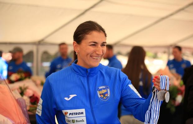 Ancuța Bodnar, după Campionatele Mondiale de la Shanghai și un an de schimbări: „Sunt două medalii de argint, dar extrem de muncite”