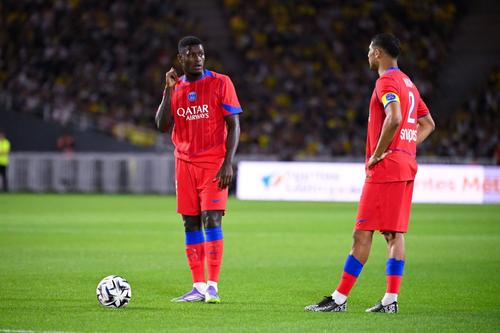 Nuno Mendes (stânga) și Achraf Hakimi (dreapta). Foto: Imago
