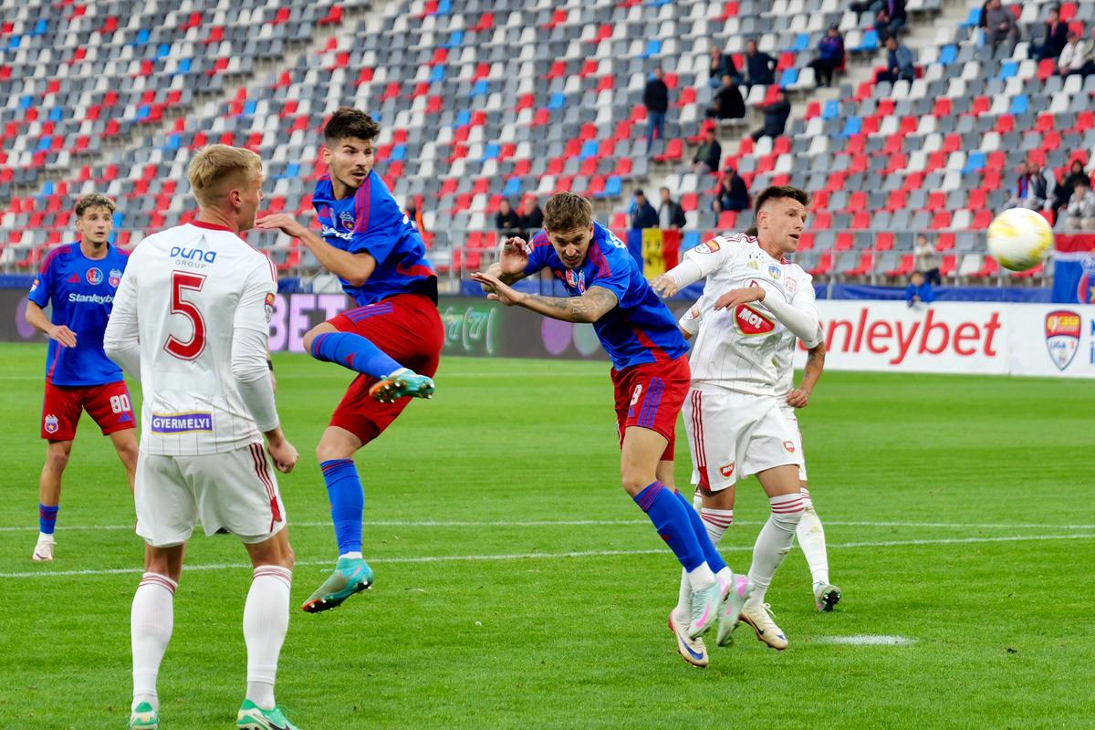 Steaua - Sepsi, ultima partidă din etapa #8 din Liga a 2-a // foto: Andrei Furnigă (GSP)