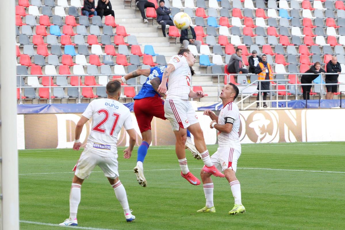 Steaua - Sepsi, ultima partidă din etapa #8 din Liga a 2-a // foto: Andrei Furnigă (GSP)