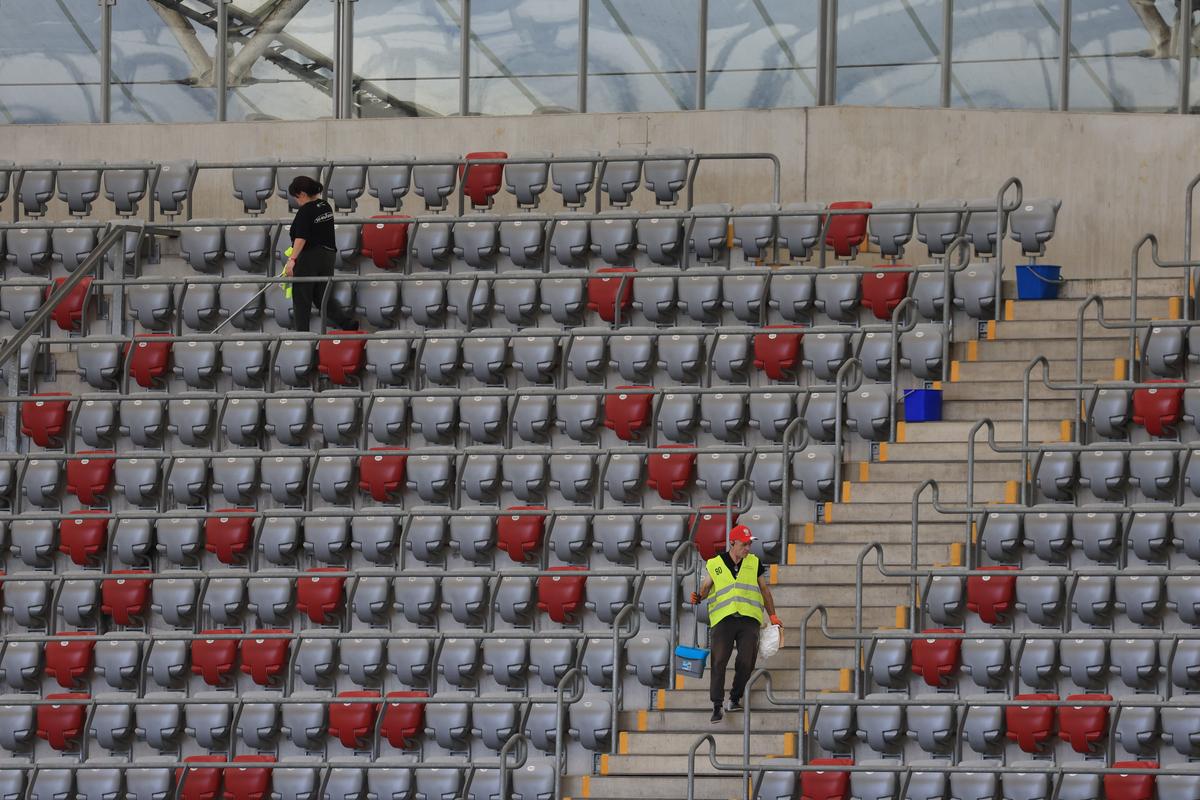 Domnule Ciucu, ce ziceți de asta? » Cum face stadionul Național din Varșovia 1,7 milioane de euro profit, fără fotbal