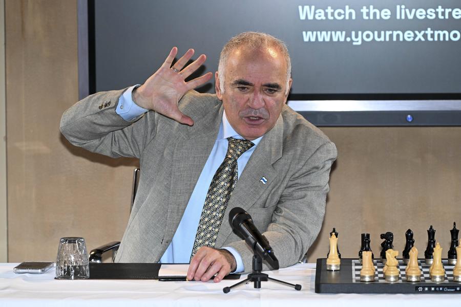 Vladimir Putin ar fi ordonat asasinarea marelui Garry Kasparov