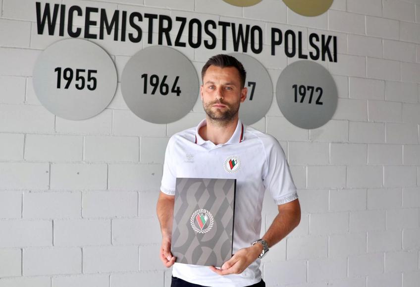 Kamil Bilinski se pregătește pentru cariera de tehnician. În prezent, e antrenor-jucător la Zaglebie Sosnowiec II / Sursă foto: pilka.zaglebie.eu