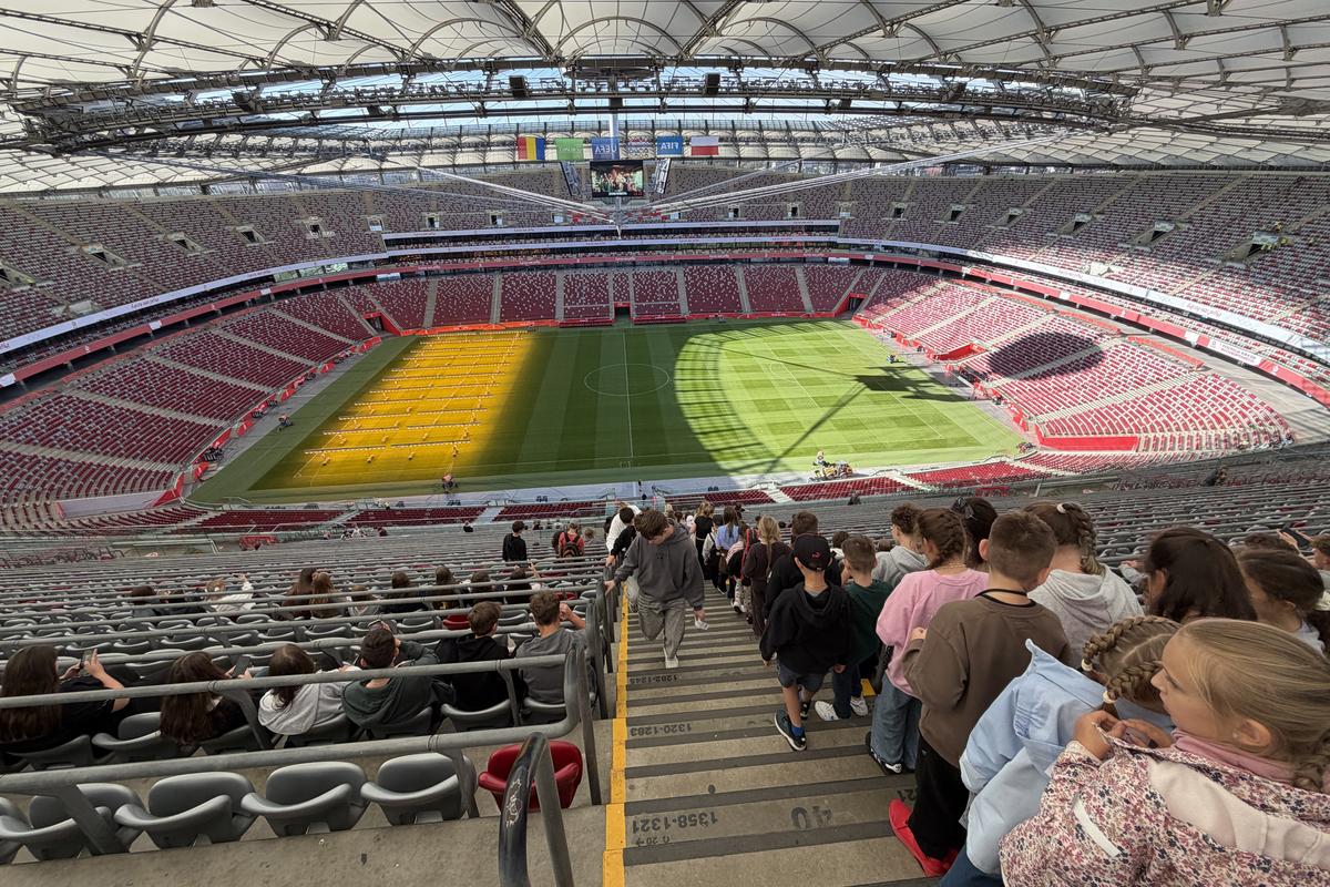 Domnule Ciucu, ce ziceți de asta? » Cum face stadionul Național din Varșovia 1,7 milioane de euro profit, fără fotbal