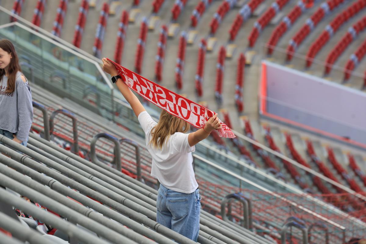 Domnule Ciucu, ce ziceți de asta? » Cum face stadionul Național din Varșovia 1,7 milioane de euro profit, fără fotbal
