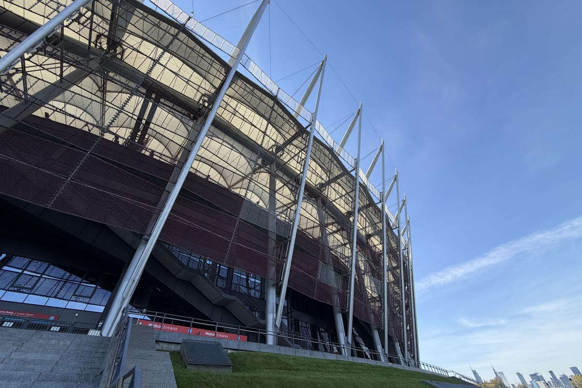 Domnule Ciucu, ce ziceți de asta? » Cum face stadionul Național din Varșovia 1,7 milioane de euro profit, fără fotbal