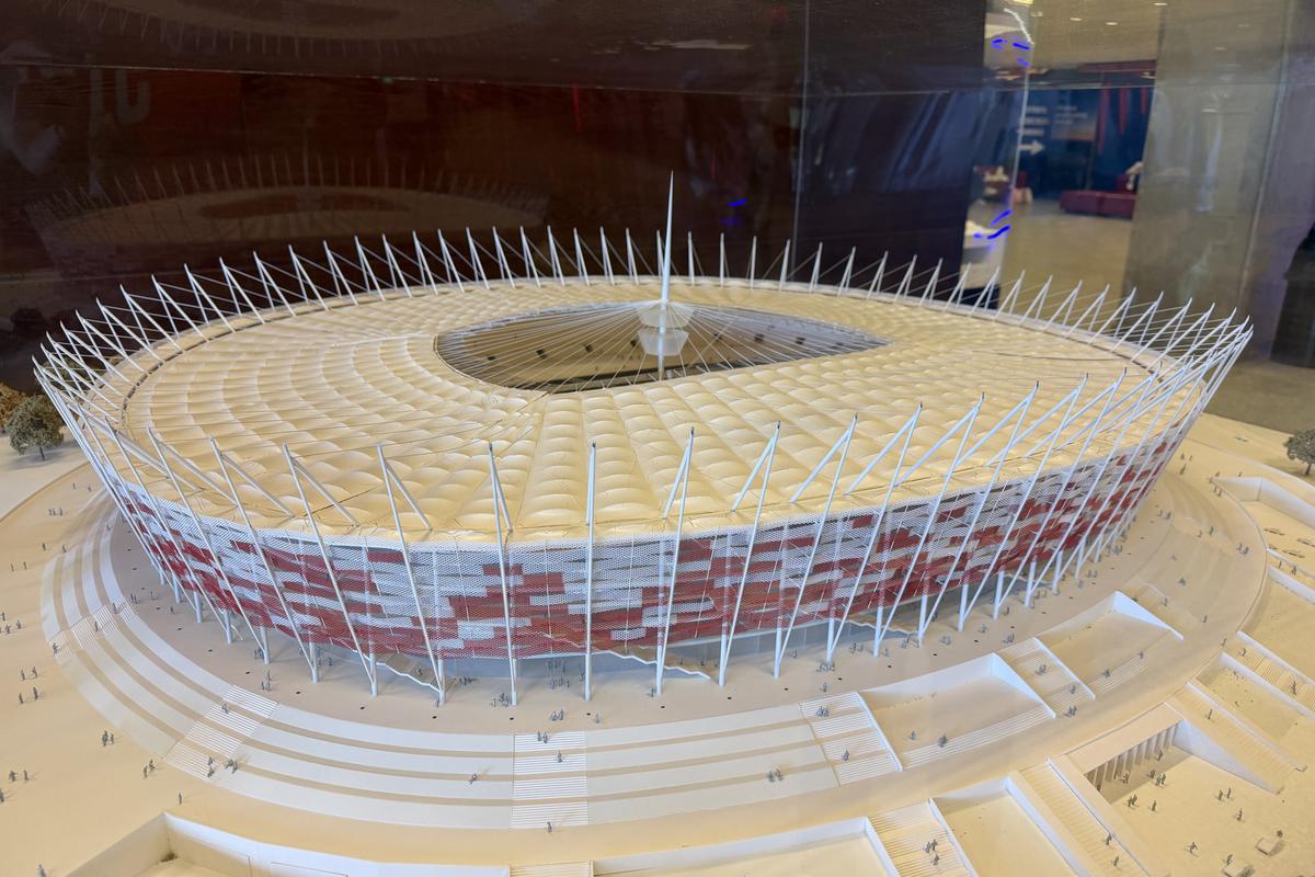 Domnule Ciucu, ce ziceți de asta? » Cum face stadionul Național din Varșovia 1,7 milioane de euro profit, fără fotbal