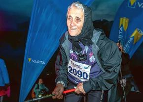 Mamaie Eugenia se dă cu tiroliana » La 85 de ani, femeia cu 12 strănepoți ia startul la competiția Azuga Trail Race