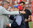 VIDEO+FOTO Imagini senzaționale în Argentina! Diego Maradona, rege pe terenul adversarilor » A văzut meciul de pe un „tron” + fanii i-au cântat la hotel
