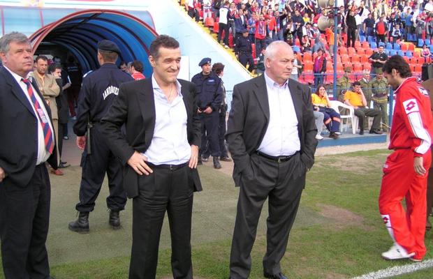 Atunci a început totul! Când s-a implicat Gigi Becali prima dată la echipă » I-a cerut lui Victor Pițurcă să nu-l mai bage în lot pe Romeo Pădureț