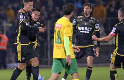 Foresta Suceava - Dinamo 0-4 // Foresta n-a mai reușit minunea » Dinamo, calificare en fanfare în sferturile Cupei României