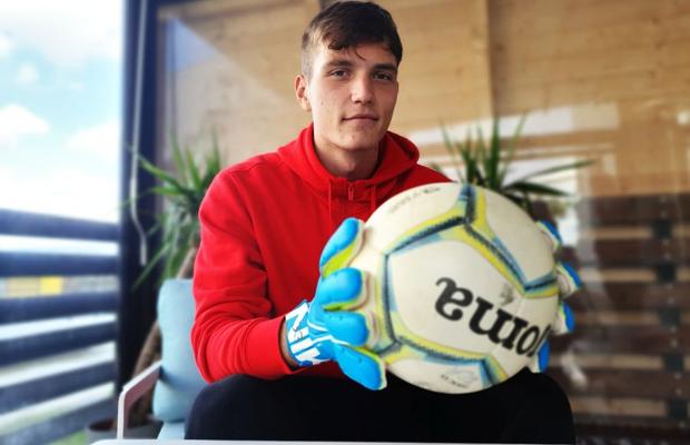 FC ARGEȘ. George Micle, noua senzație a portarilor din Liga 1: „Nu renunț niciodată la mătănii și la cruciulița de la gât!” » De ce n-a rămas la FCSB, deși e stelist de mic