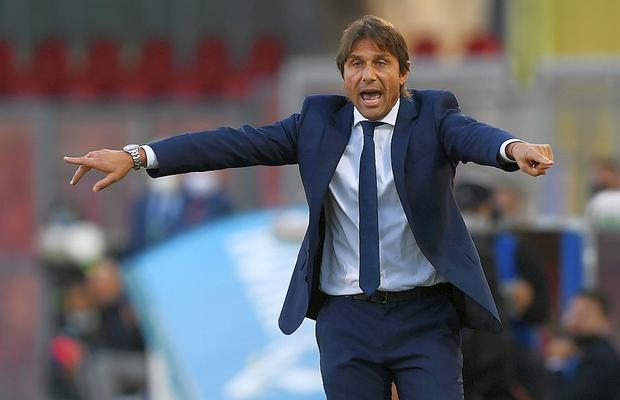 VIDEO EXCLUSIV Un fost internațional român dezvăluie cum l-a dat afară Antonio Conte după un antrenament: „Ca tâmpitul, am făcut o greșeală! Nici în vestiar nu mă lăsa”