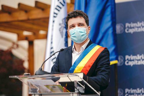Nicușor Dan // FOTO: https://www.facebook.com/NicusorDan.ro/