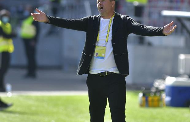 Alarmă de incendiu la stadionul Steaua » Oprița: „Le-am spus jucătorilor să nu mai fumeze”