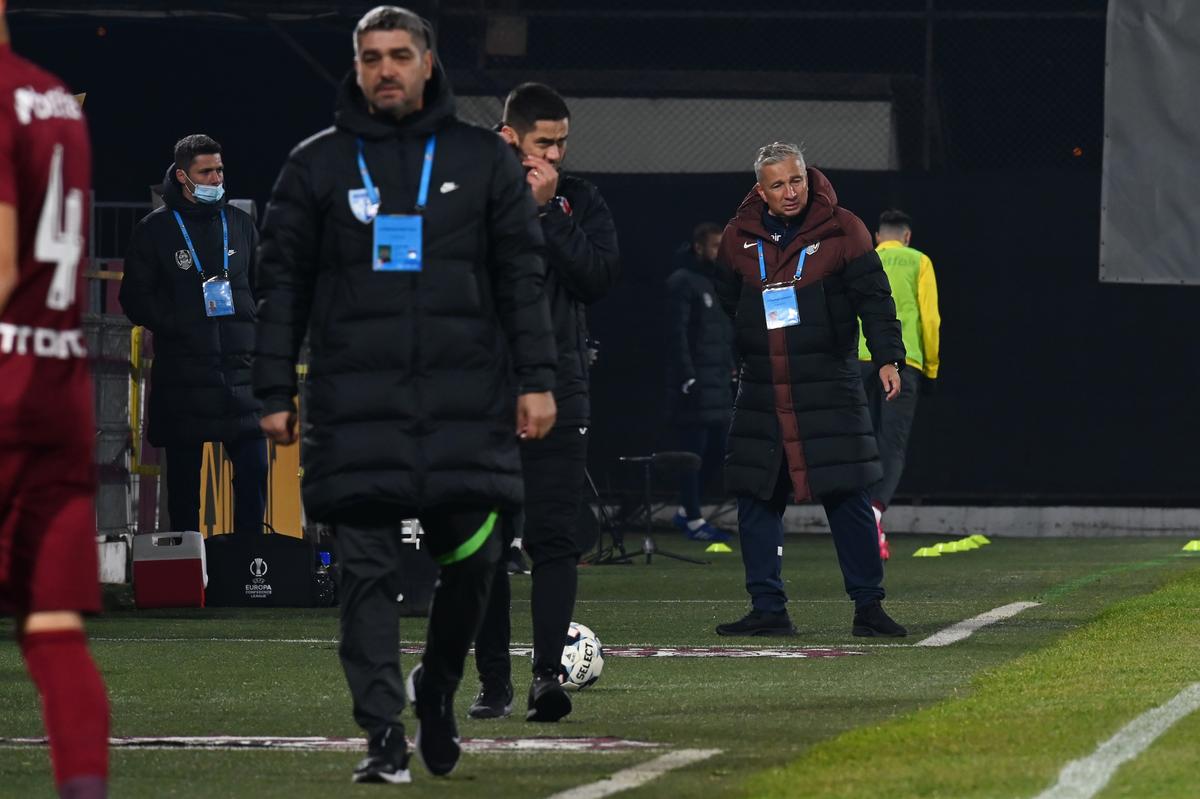 CFR Cluj acuză: „Ne uităm și noi. Craiova e puțin împinsă de la spate”