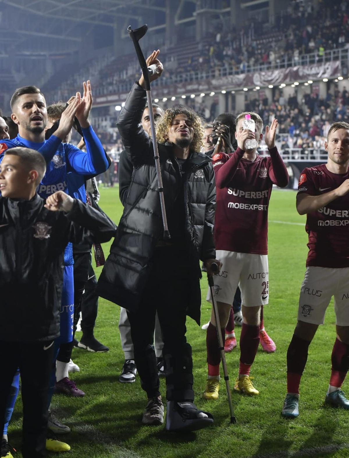 Verdictul lui Porumboiu după penalty-urile date la Rapid - CFR Cluj: „De ce a căzut? A avut cădere de calciu?”