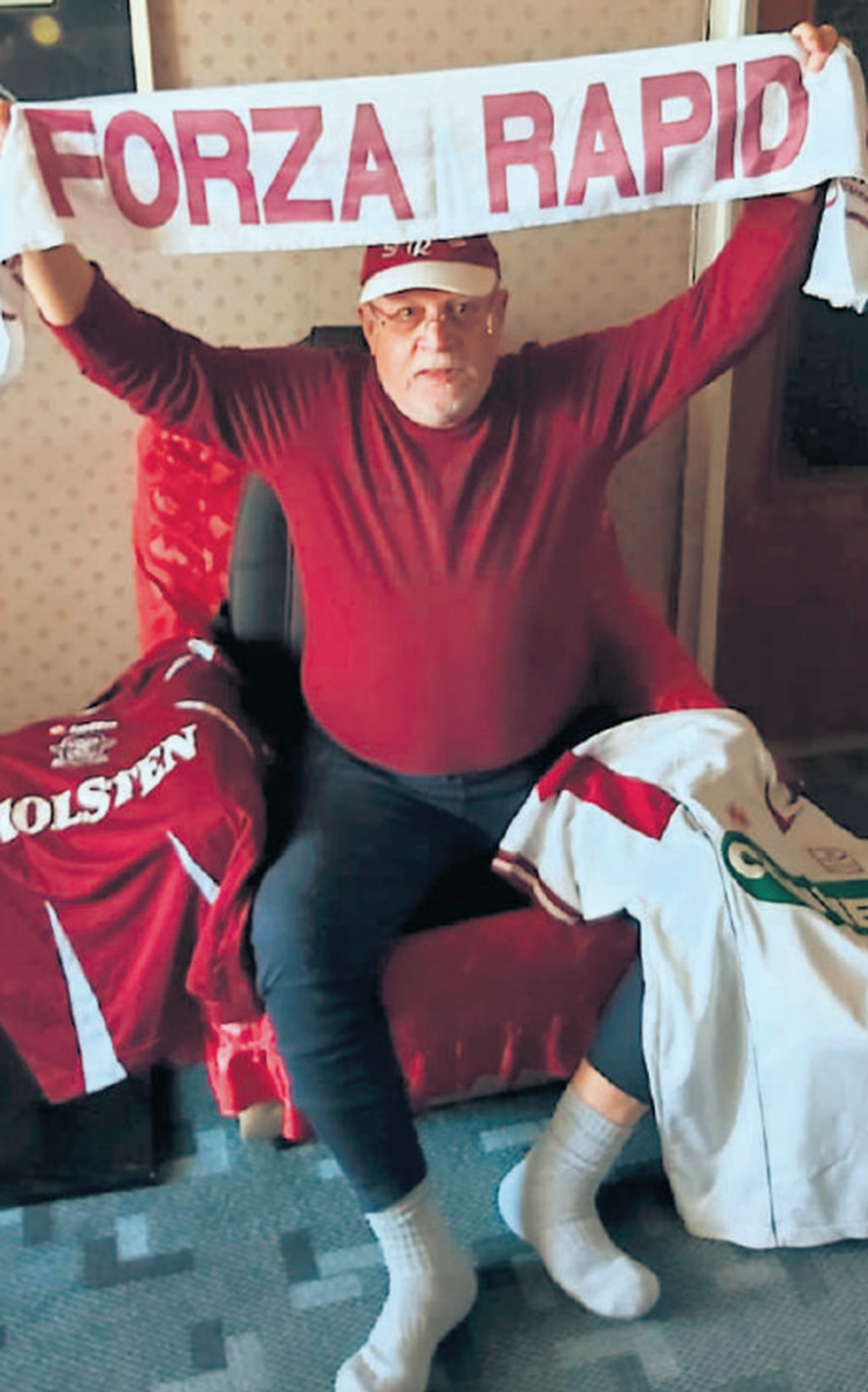 Moment emoționant înainte de Rapid - CFR Cluj » Primul lider al galeriei giuleștene, în lacrimi în fața Peluzei