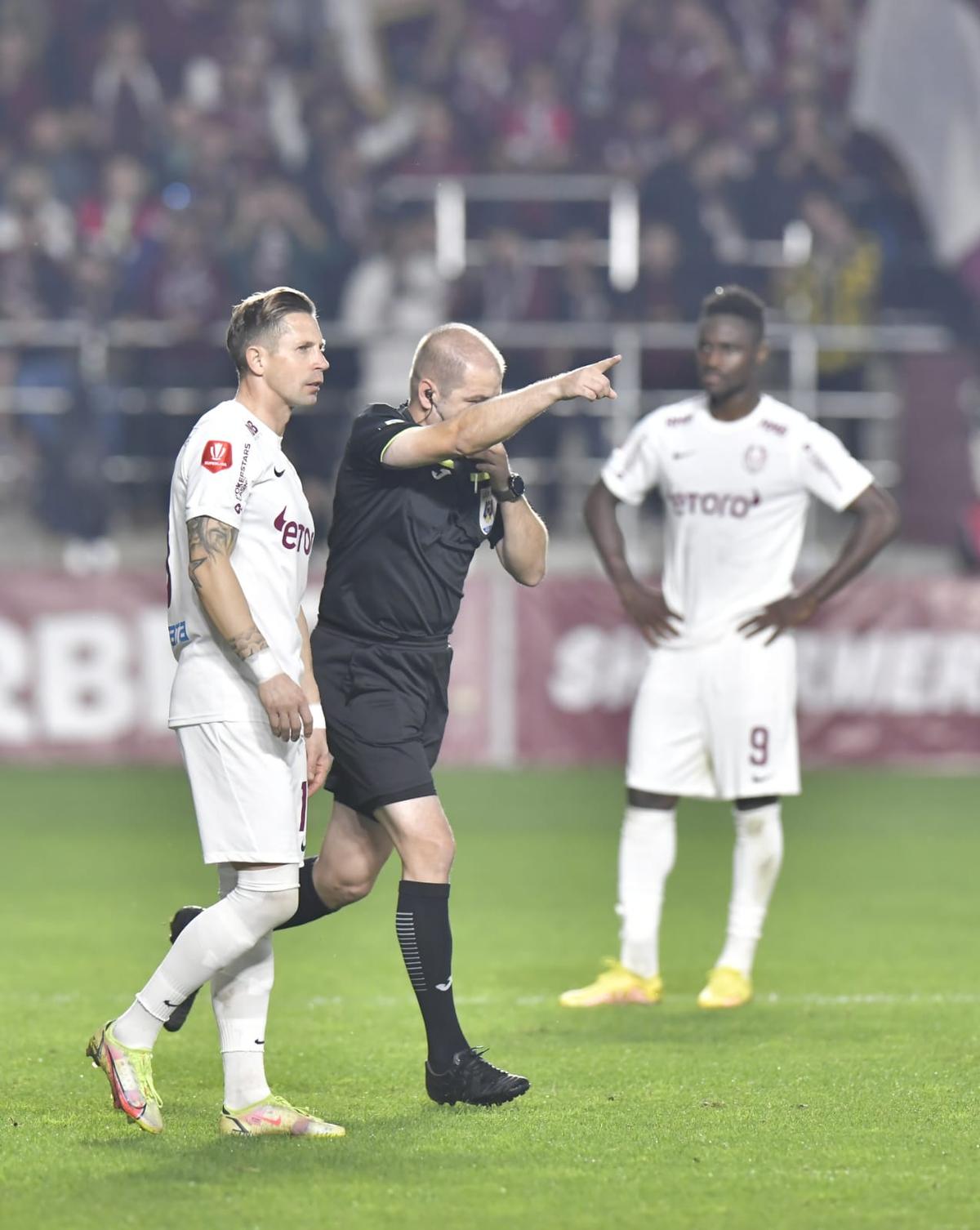 CFR Cluj prezintă 5 presupuse greșeli de arbitraj din meciul cu Rapid: „Pentru cei care au priceput mai greu”