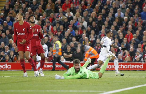 Liverpool se scufundă în Premier League » O nouă înfrângere și top 4 e tot mai departe