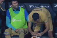 Gerard Pique, luat pe nepregătite de Xavi la meciul cu Valencia » Imaginile de pe banca de rezerve i-au înfuriat pe fani! Busquets a intervenit