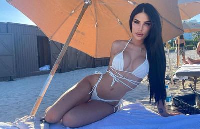 Fiica lui Ion Țiriac, vedetă în Statele Unite » E comparată cu Kim Kardashian