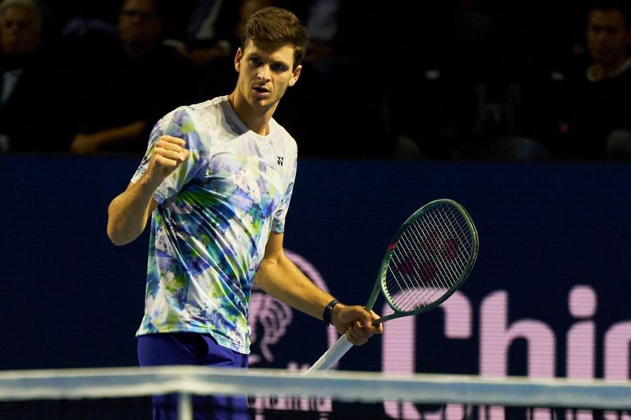 Hubert Hurkacz a urcat în clasament după triumful de la Shanghai Foto Imago Bătălia finală pentru locurile rămase la ATP Finals » 9 jucători se luptă pentru trei bilete