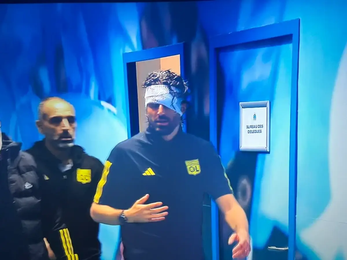 Comoție și 10 puncte de sutură pentru Fabio Grosso! Ministrul Sportului francez atacă dur: „E deprimant și dezgustător”