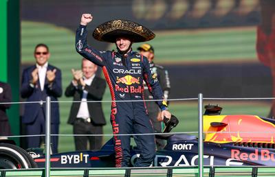 Max Verstappen, cursă perfectă în Mexic! A stabilit un nou record și l-a egalat pe Alain Prost » Incident violent în primul viraj + Clasamente complete