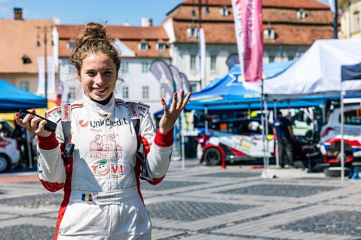 Alexandra Teslovan - pilot raliuri. FOTO: Arhivă personală / Instagram