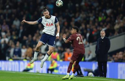 Radu Drăgușin, integralist la Tottenham în victoria cu Manchester City. Meci solid al românului, sub privirile lui Guardiola