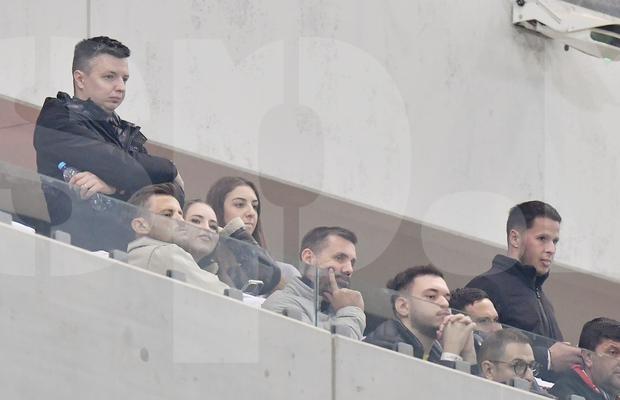 N-au înțeles ce li s-a întâmplat! Cum i-a surprins fotoreporterul GSP pe Nicolescu și Kopic în lojă, după Dinamo - FCSB 0-4