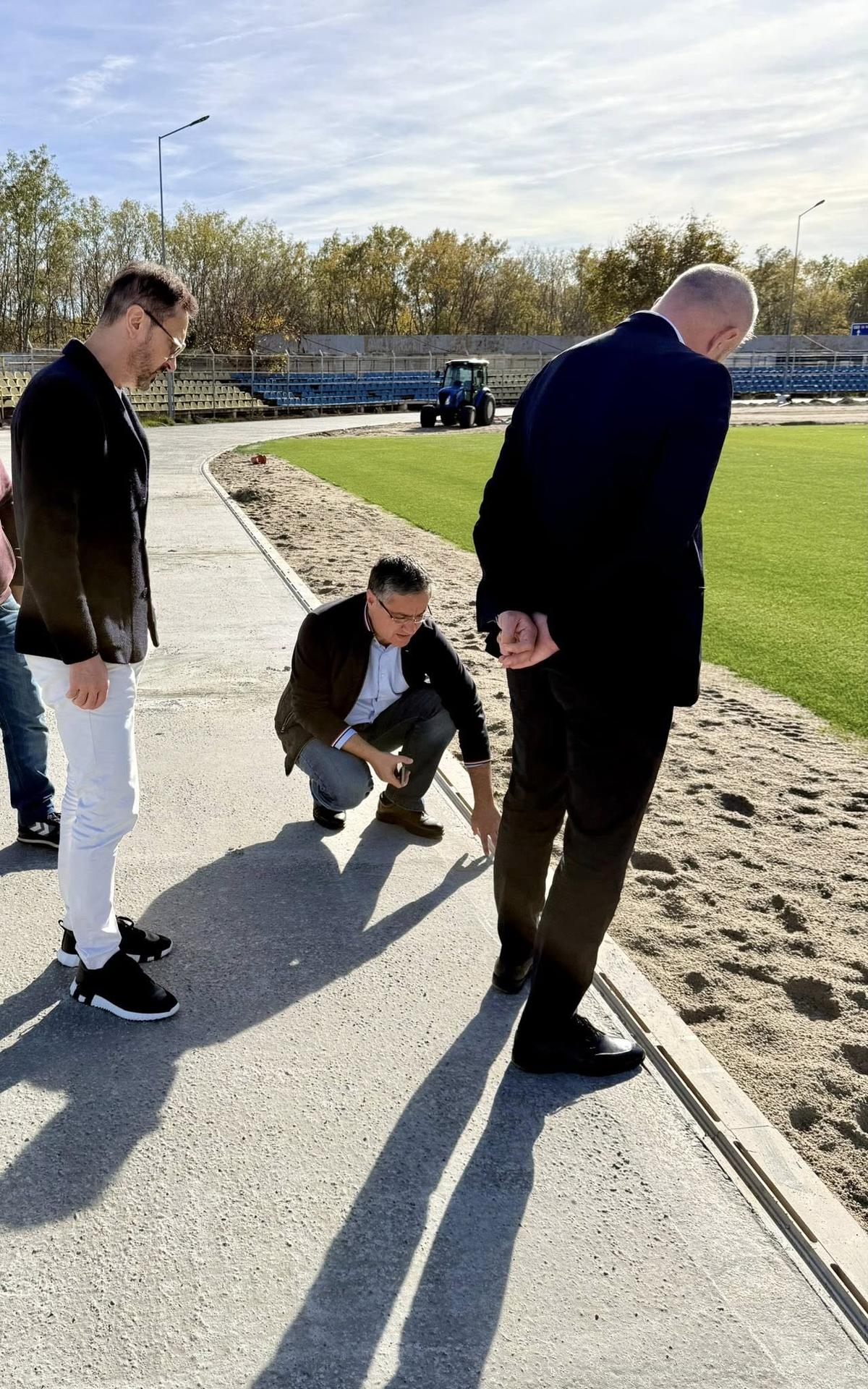 Echipa din Superliga mai trebuie să aștepte până intră pe noua arenă » Oficialii LPF și deținătorul drepturilor TV au mers în inspecție