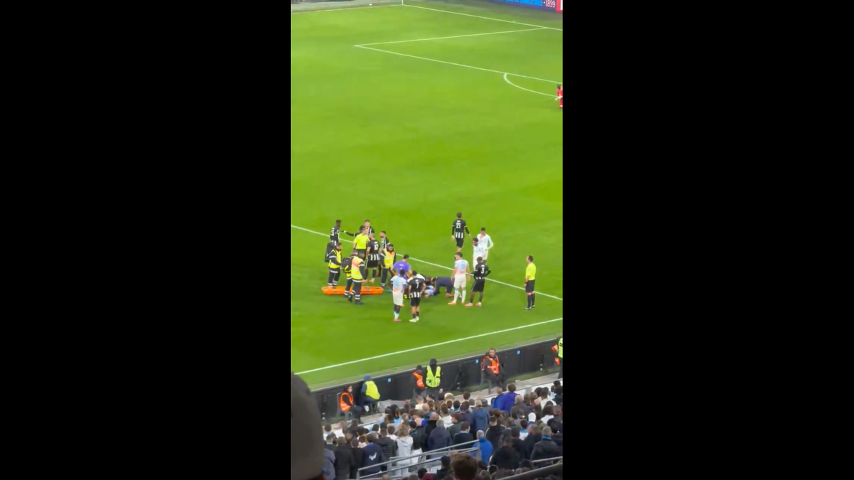 Bilal Nadir s-a prăbușit pe teren în Marseille - Angers