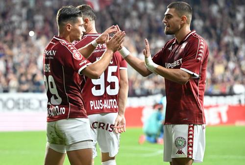 Denis Ciobotariu (27 de ani), fundașul central de la Rapid, este foarte bucuros de faptul că a revenit pe teren.