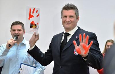 România - Spania 16-31 // Viorel Mazilu, atac devastator asupra lui Ryde și a handbalistelor „tricolore”: „Puteam să luăm un stâlp în locul lui Perianu. Lamentabil! Am mers din prostie în prostie”