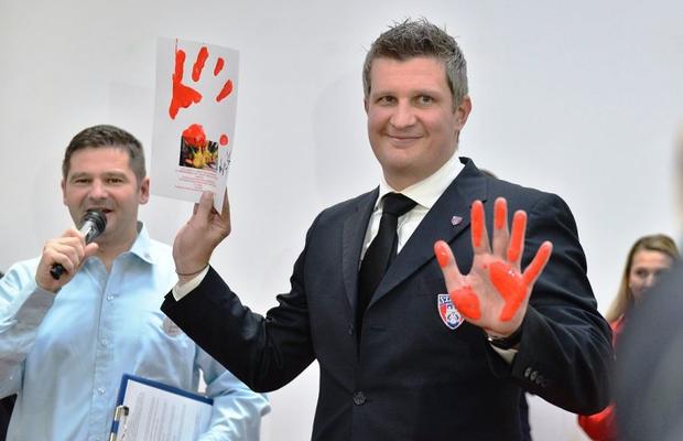 România - Spania 16-31 // Viorel Mazilu, atac devastator asupra lui Ryde și a handbalistelor „tricolore”: „Puteam să luăm un stâlp în locul lui Perianu. Lamentabil! Am mers din prostie în prostie”
