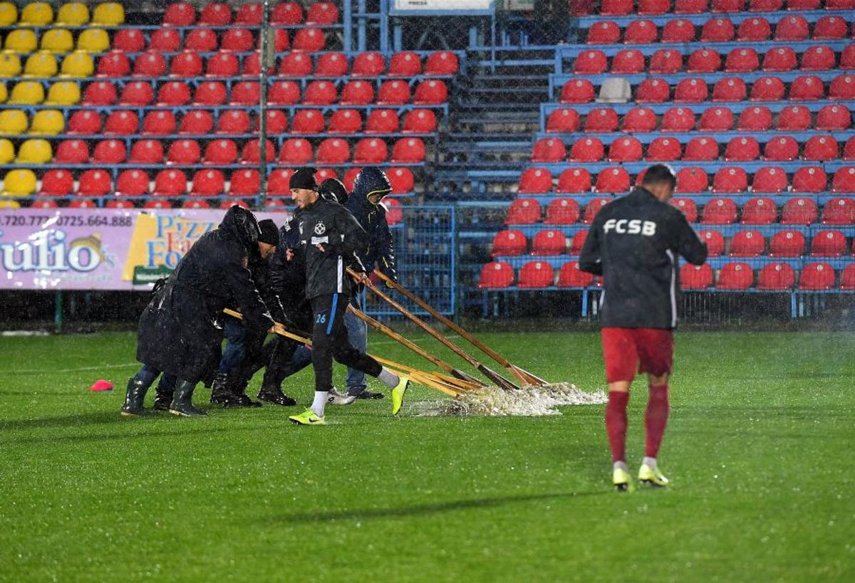 VOLUNTARI - FCSB // VIDEO+FOTO E OFICIAL! Partida a fost amânată din cauza vremii » Când s-ar putea juca