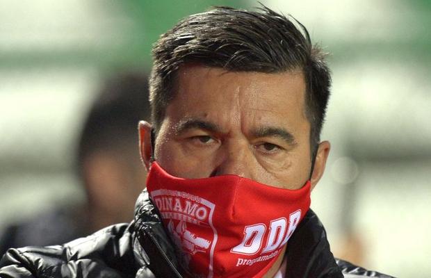 Cosmin Contra, rugat de suporteri să rămână: „Dacă are tupeu, să vină în București să te dea afară!”