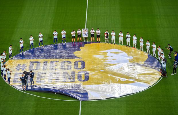 Moment emoționant pe „Bombonera” » Dalma, fiica lui Maradona, a asistat la partida dintre Boca Juniors și Newell's Old Boys şi a izbucnit în plâns