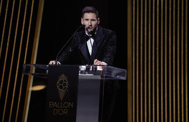 Dezbaterea zilei, 30 noiembrie » A meritat Leo Messi să câștige Balonul de Aur în fața lui Robert Lewandowski? „Doar un exercițiu de marketing” vs „Messi, la egalitate cu Pele”