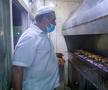 Explozie culinară pe străzile din Doha » Cât costă cele mai delicioase feluri de mâncare și dulciuri